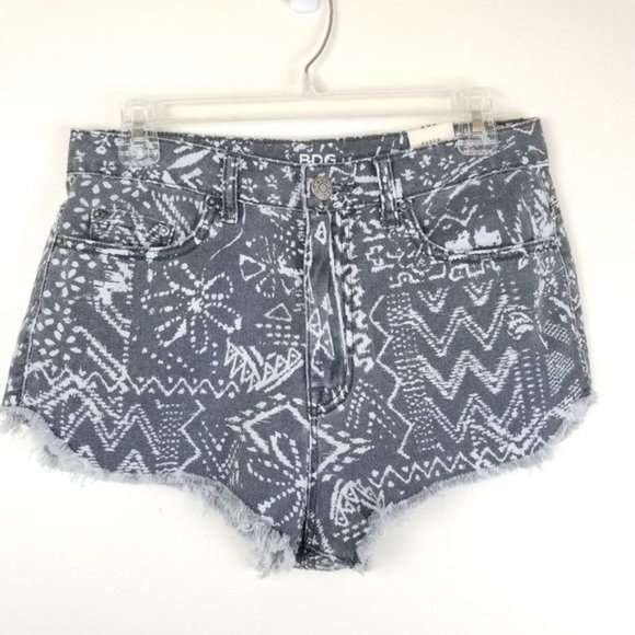 NWT: Urban Outfitters BDG Jean Shorts. Siz… - Picture 1 of 3
